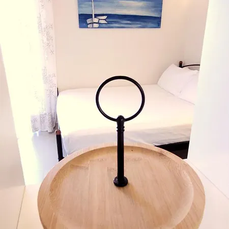 Apartment Happyface